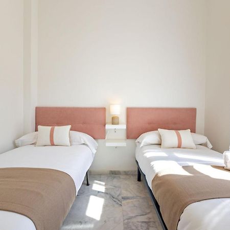 Muro City Center Suite By Valcambre Севиля Екстериор снимка