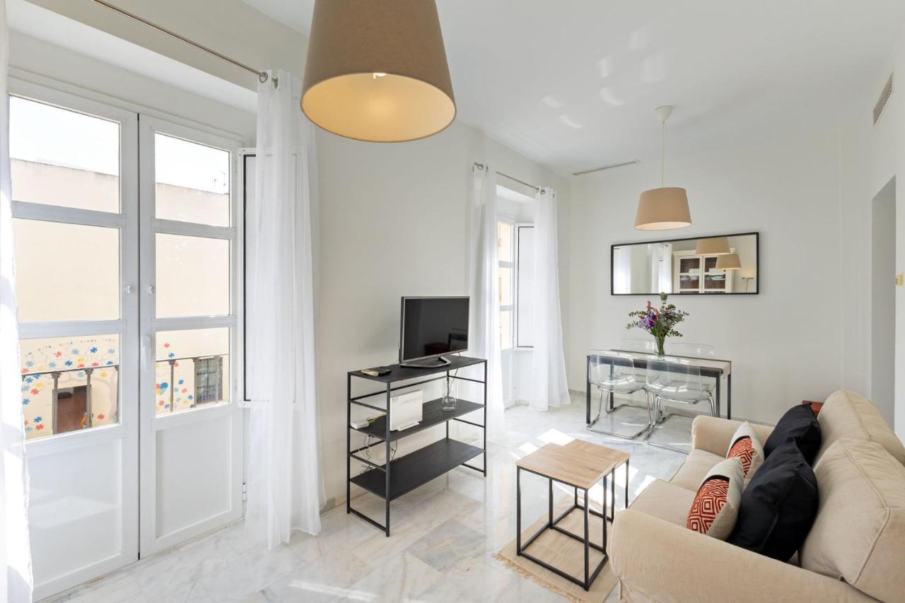Muro City Center Suite By Valcambre Севиля Екстериор снимка